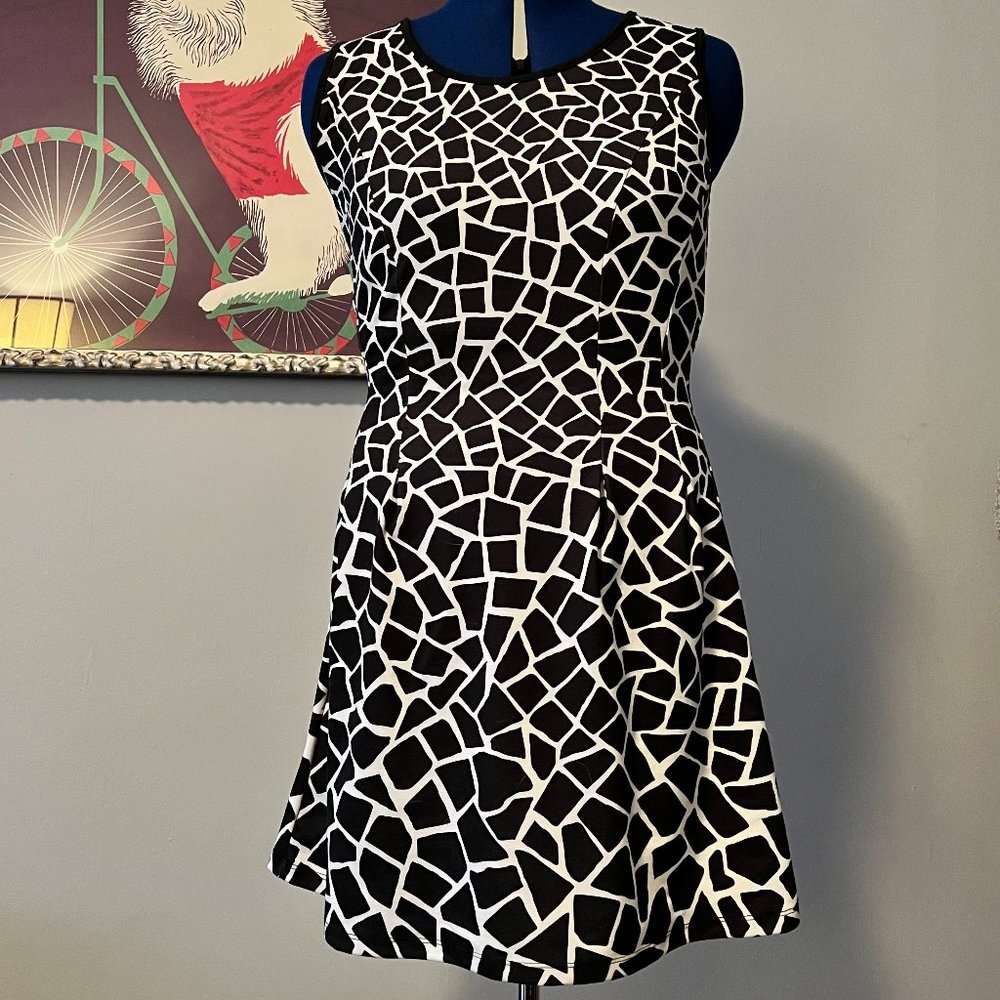 Desigual Sleeveless Dress - Black and White Geometric Design - Size Medium